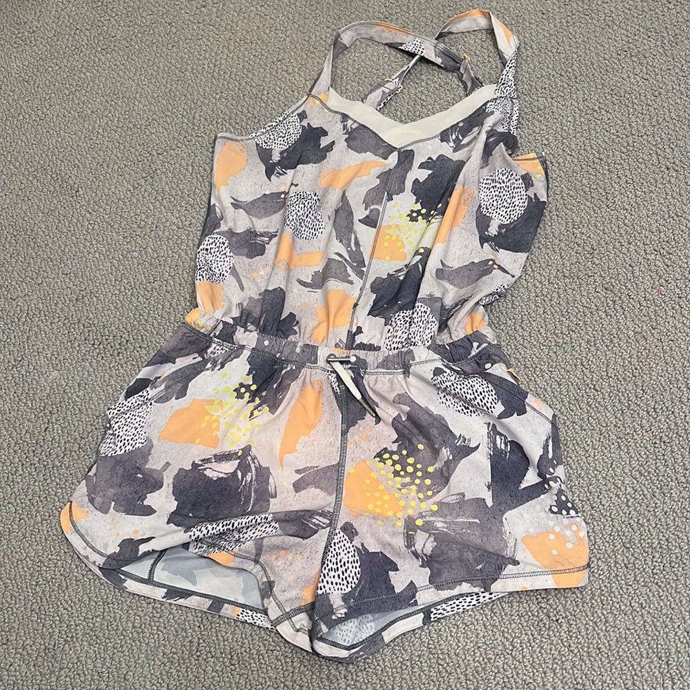 Lululemon Be Free Runsie
Mini Art Pop White Multi 6 - Picture 4 of 10